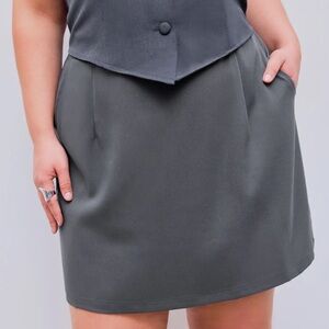 Cider NWT 2XL Gray Mini Skirt